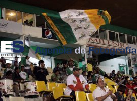 Ganan Pericos 7-3 a los Guerreros de Oaxaca - ES imagen agencia de fotografía