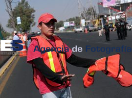 Cierran carril centra del la Recta a Cholula  - ES imagen agencia de fotografía