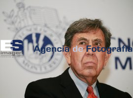Presenta Cuautémoc Cárdenas lu libro en el Tec de Monterrey - ES imagen agencia de fotografía