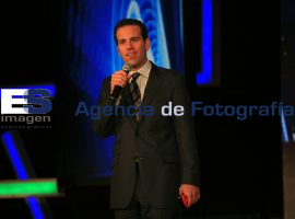 Telecomunicaciones Competitividad o Prepotencia - ES imagen agencia de fotografía