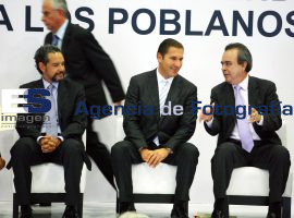Firma Moreno Valle acuerdos para la vivienda - ES imagen agencia de fotografía