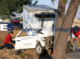 Choque Camioneta Esmeralda - ES imagen agencia de fotografía