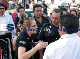 Cierran carretera federal a Tehuacán  - ES imagen agencia de fotografía
