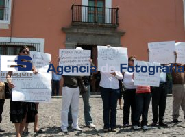 Se manifiestan trabajadores del Heraldo bajo presión - ES imagen agencia de fotografía