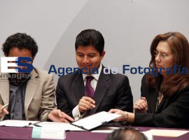 Firma de Convenio entre el Ayuntamiento y FUNDAR - ES imagen agencia de fotografía