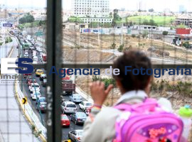 Cierran periférico por arena en los carriles - ES imagen agencia de fotografía