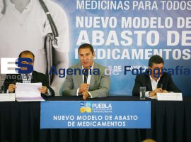 Presenta Moreno Valle programa de Abasto de Medicinas - ES imagen agencia de fotografía