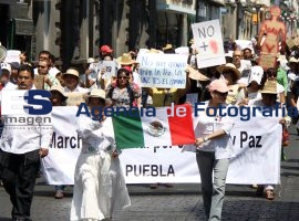 Marcha Nacional por la Paz en Puebla - ES imagen agencia de fotografía