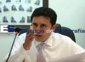 Congreso ordenará la salida de circulación de mototaxis de la entidad  - ES imagen agencia de fotografía