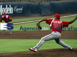 Pericos vs Piratas - ES imagen agencia de fotografía