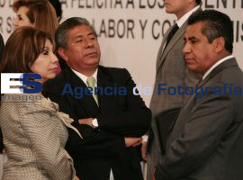 Reconoce Moreno Valle a docentes con trayectoria - ES imagen agencia de fotografía