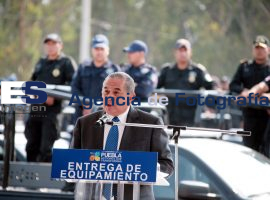 Entrega Rafael Morneo Valle 100 patrullas a Estado y municipios - ES imagen agencia de fotografía