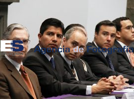 Firma de Convenio Ayuntamiento con Universidades - ES imagen agencia de fotografía