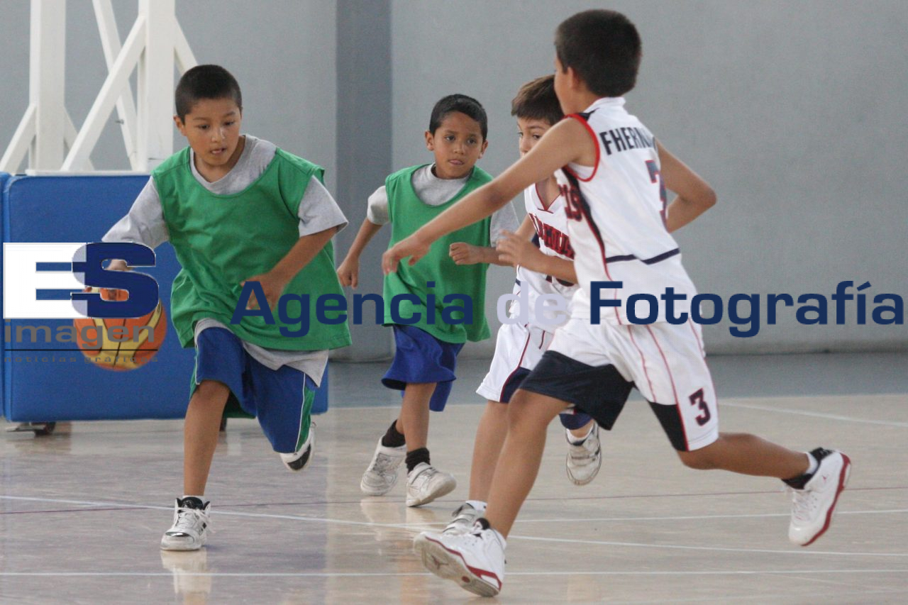 Entrenamiento Basquetbol Infantil - Agencia de Fotografía Es Imagen