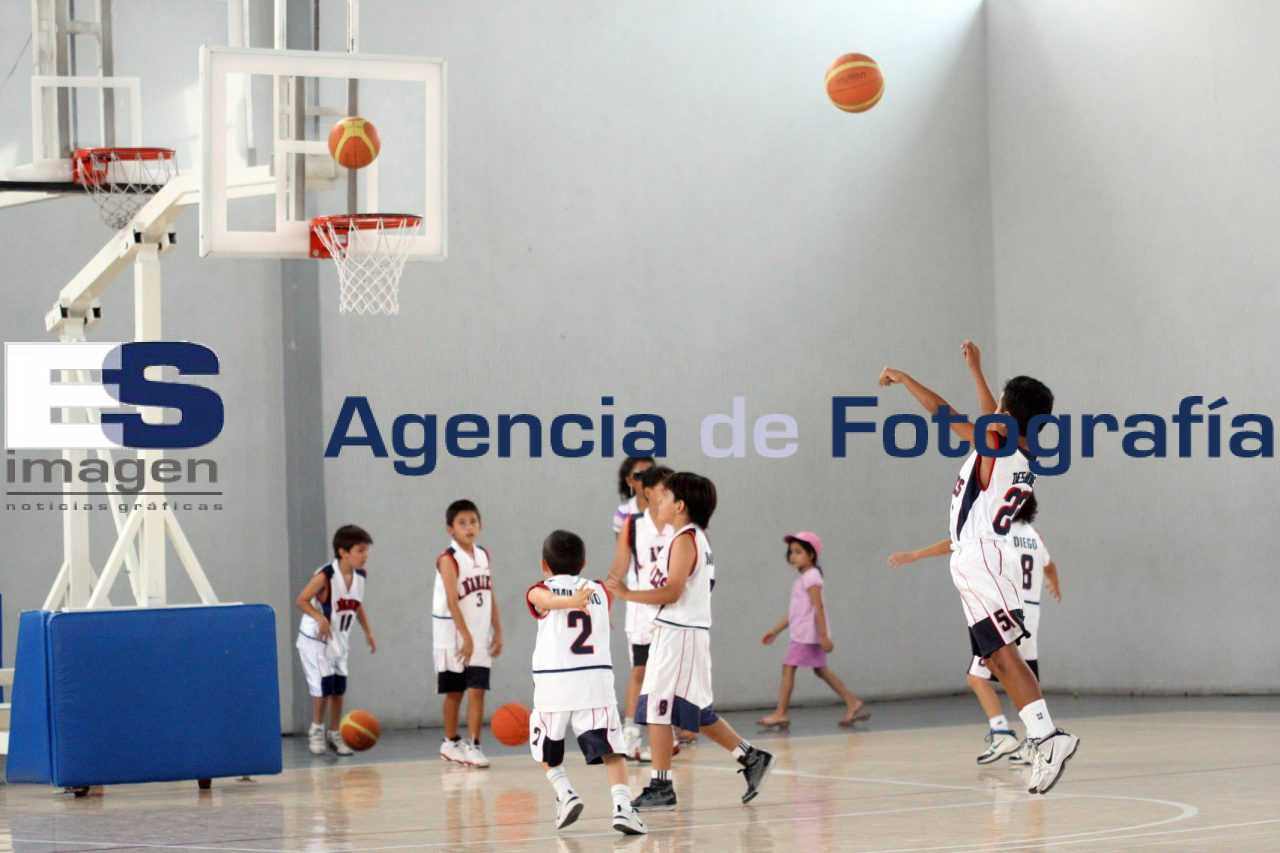 Entrenamiento Basquetbol Infantil - Agencia de Fotografía Es Imagen