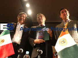 presentación del libro el desafio - ES imagen agencia de fotografía