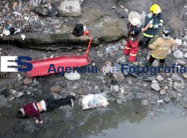 Muere hombre al caer al río en la colonia Zaragoza - ES imagen agencia de fotografía