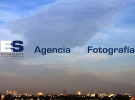 Enorme Fumarola en el Popocatépetl - ES imagen agencia de fotografía