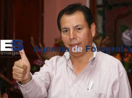 Ambrocio Corona aspirante a la dirigencia del PRI municipal - ES imagen agencia de fotografía