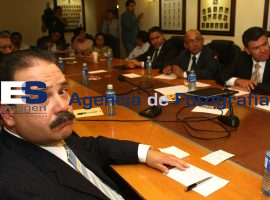 Comisión de gobernación en sesión con consejeros IFE - ES imagen agencia de fotografía