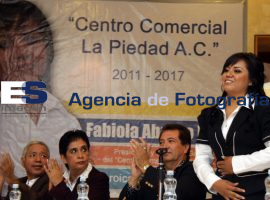 Toma de Protesta Mesa Directiva Centro Comercial la Piedad - ES imagen agencia de fotografía