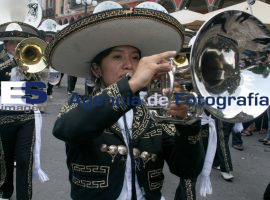 Desfile de bandas - ES imagen agencia de fotografía