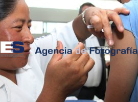 Campaña de Vacunación Contra la Influenza en la BUAP - ES imagen agencia de fotografía