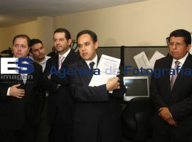 Consejeros del IEE anuncian resultados del PREP - ES imagen agencia de fotografía