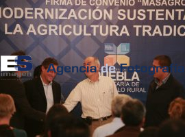 Firma Moreno Valle convenio para modernización de agricultura - ES imagen agencia de fotografía