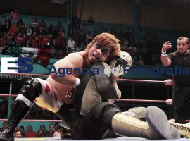 Lucha Libre en la Arena Puebla - ES imagen agencia de fotografía