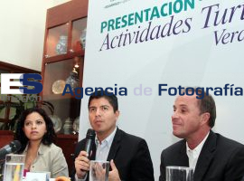 Presentación del Programa de Actividades Turísticas Verano 2011 - ES imagen agencia de fotografía