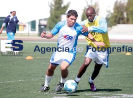 El Puebla F.C. entrenó en cancha de pasto sintético - ES imagen agencia de fotografía