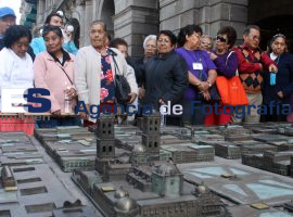Eduardo Rivera en recorrido por la Ciudad - ES imagen agencia de fotografía