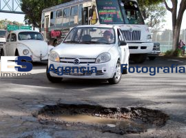 Bache en la Avenida Valsequillo - ES imagen agencia de fotografía