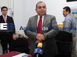 Presentan granadas de gas lacrimógeno encontradas en Cholula - ES imagen agencia de fotografía