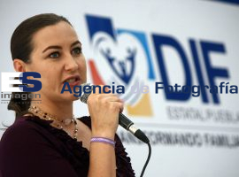 Martha Erika Alonso entregó apoyos Rescate Nutricio - ES imagen agencia de fotografía