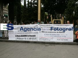 Vecinos de la Margarita se manifiestan vs Walmart - ES imagen agencia de fotografía