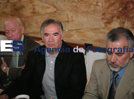 Denuncian a presedenta de Sociedad Mutualista - ES imagen agencia de fotografía