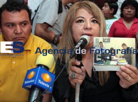 Ana Luisa Piñataro Flores acusó al edil de Cuatlancingo - ES imagen agencia de fotografía