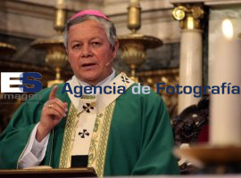 La Misa Dominical fue ofrecida por el eterno descanso de Thalía Martinez - ES imagen agencia de fotografía
