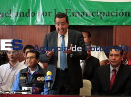 Entrega de Becas a Hijos de Trabajadores de la CTM - ES imagen agencia de fotografía