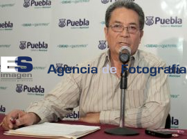 Rueda de Prensa de Arturo Loyola - ES imagen agencia de fotografía