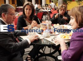 Reunión de Enrique Doger con Regidores  - ES imagen agencia de fotografía