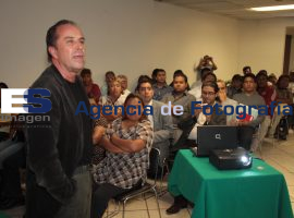 Rompen dialogo comerciantes informales con el ayuntamiento - ES imagen agencia de fotografía