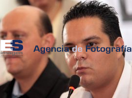 Rueda de Prensa del Pri - ES imagen agencia de fotografía
