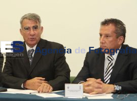 Firman convenio BUAP e IMSS para facilitar a estudiantes practicas profesionales - ES imagen agencia de fotografía