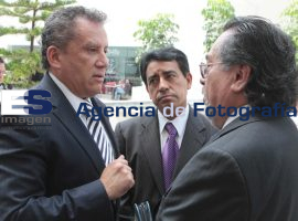 Enriqeu Agüera con vicerrectores en el CCU - ES imagen agencia de fotografía
