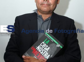 Presenta su libro Juan Alberto Cedillo en la Ibero - ES imagen agencia de fotografía