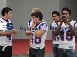 Presenta Tec de Monterrey su equipo de futbol americano - ES imagen agencia de fotografía