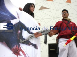 Se manifiestan activistas en defensa de los animales - ES imagen agencia de fotografía